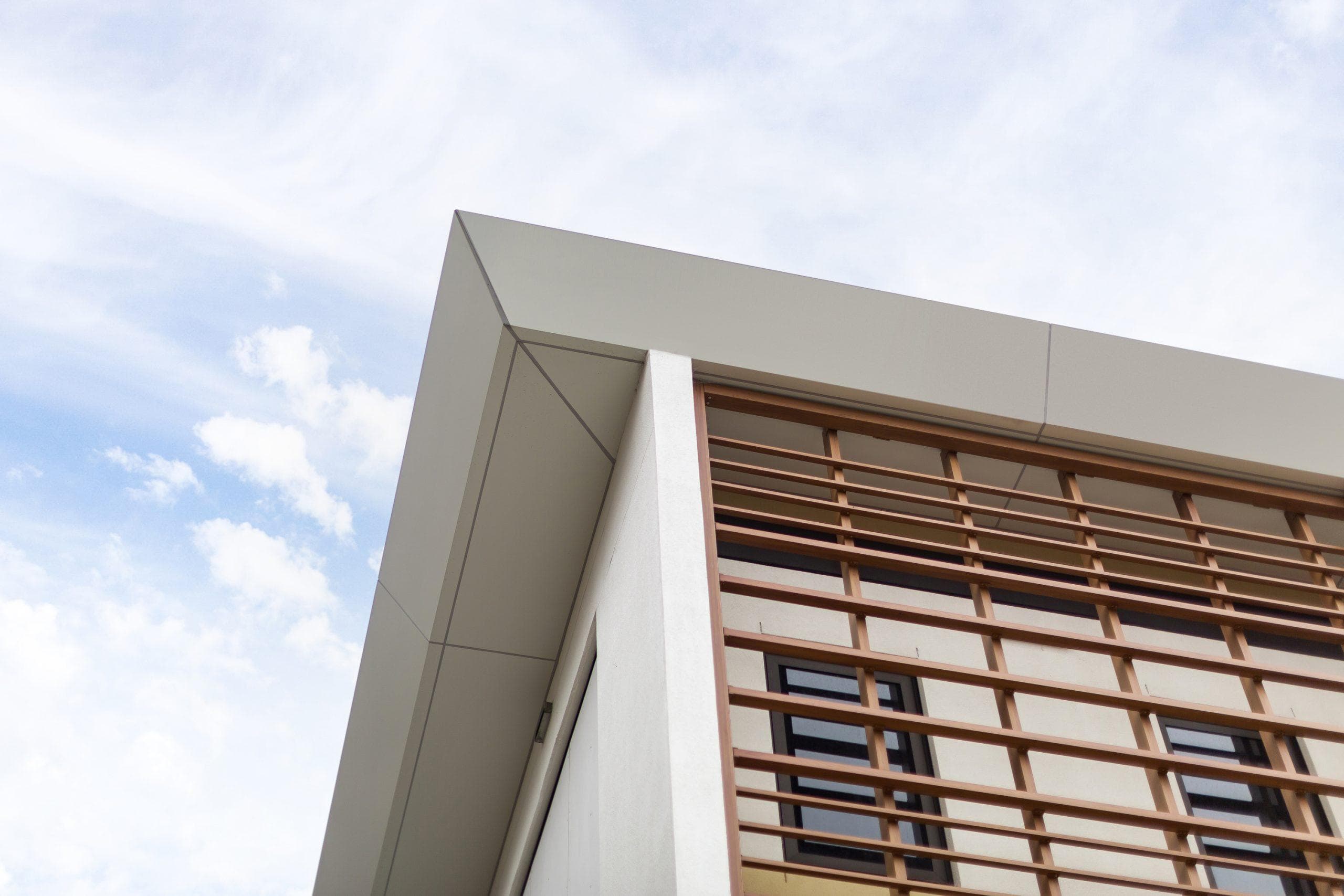Mitsubishi ALPOLIC NC/A1 DtS non-combustible aluminium composite cladding cladding on façade of the Nihon University in Newcastle, NSW.