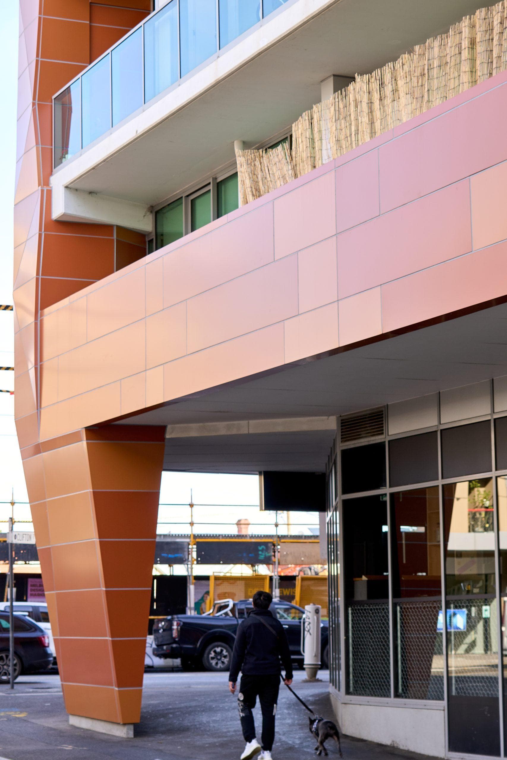 Ground-level detail of Trilogi Apartments façade with ALPOLIC™ aluminium cladding panels